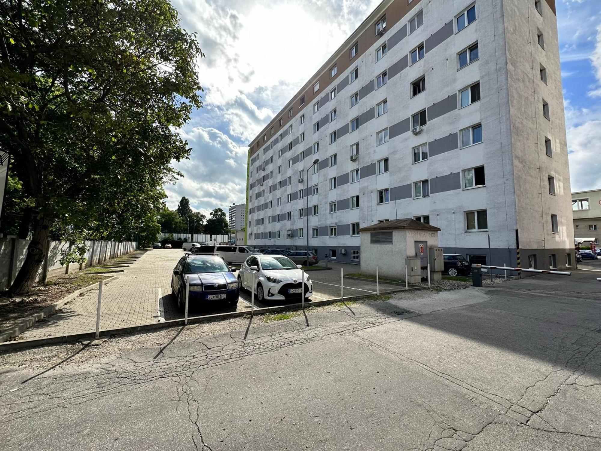 Cozy Studio Apartment In The Wider Center Pressburg Exterior foto