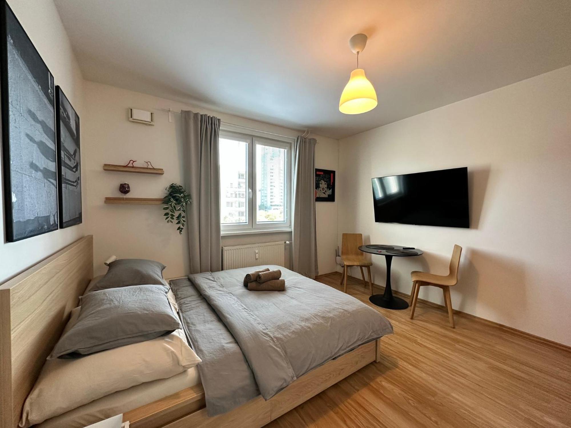 Cozy Studio Apartment In The Wider Center Pressburg Exterior foto